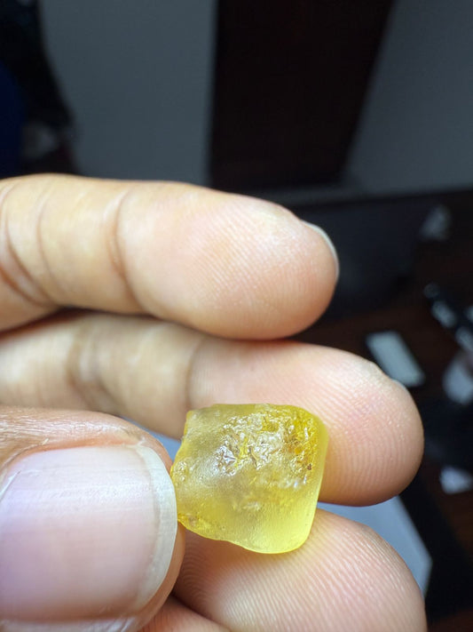 Natural Yellow Sapphire – Rough (Unheated)