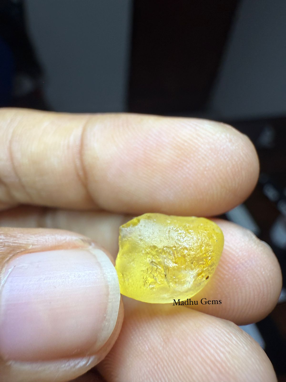 Natural Yellow Sapphire – Rough (Unheated)