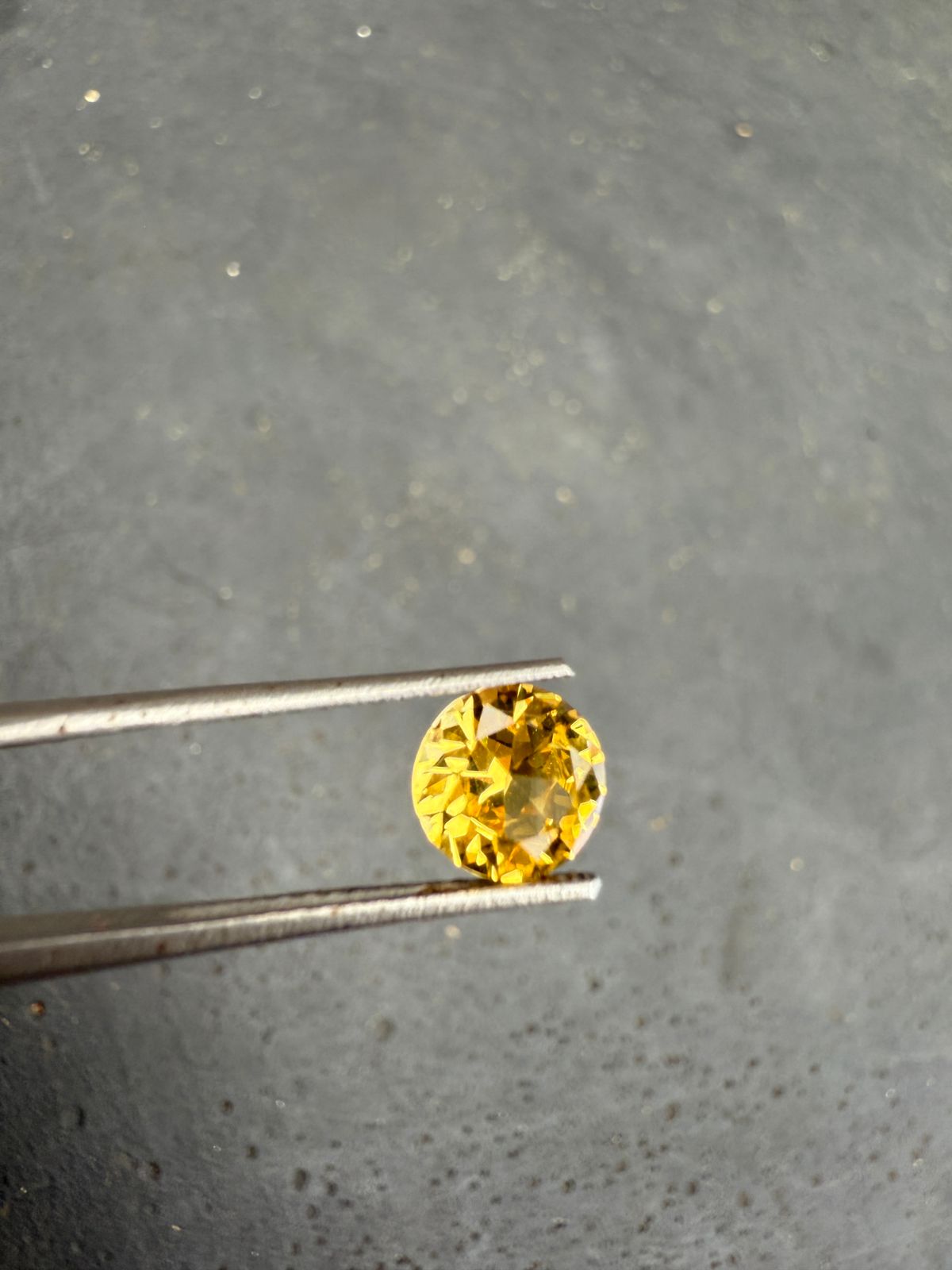 Natural Sri Lankan Yellow Sapphire – 1.15 Carats